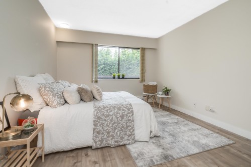 303-1360 Martin Street, White Rock, BC 