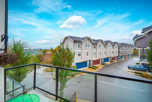 18-10488 124 Street, Surrey, BC 