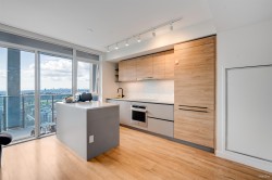 2710-10448 University Drive  Surrey, BC V3T 0S7