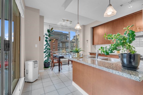 603-1550 Martin Street, White Rock, BC 