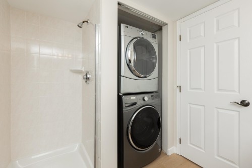 1504-13880 101 Avenue, Surrey, BC 