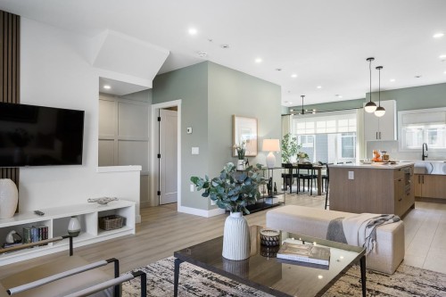 28-7716 207 Street, Langley, BC 