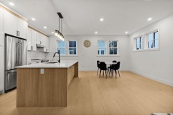 4-2360 Crescent Way  Abbotsford, BC V2S 3M2