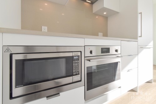 2103-13675 107A Avenue, Surrey, BC 