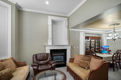 3917 Brighton Pl, Abbotsford, BC 