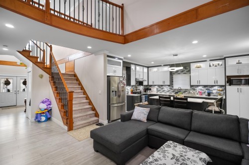 3917 Brighton Pl, Abbotsford, BC 