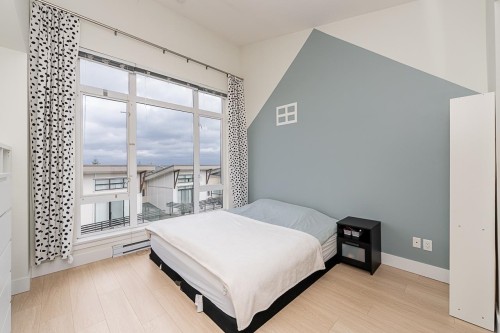 26-9989 Barnston Drive E, Surrey, BC 