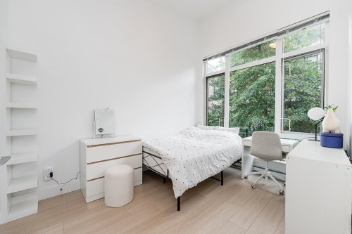 26-9989 Barnston Drive E, Surrey, BC 