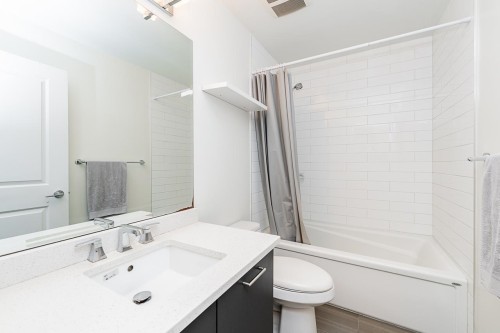 26-9989 Barnston Drive E, Surrey, BC 