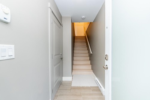 26-9989 Barnston Drive E, Surrey, BC 