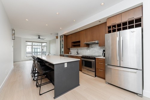 26-9989 Barnston Drive E, Surrey, BC 