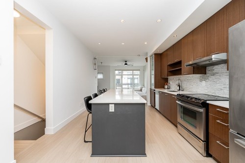 26-9989 Barnston Drive E, Surrey, BC 