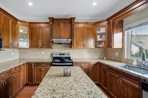 5942 165A Street, Surrey, BC 