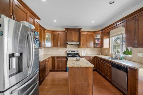 5942 165A Street, Surrey, BC 