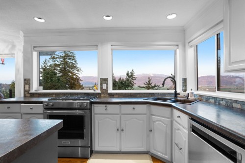 35993 Eaglecrest Place, Abbotsford, BC 