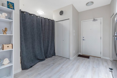 221-13768 108 Avenue, Surrey, BC 