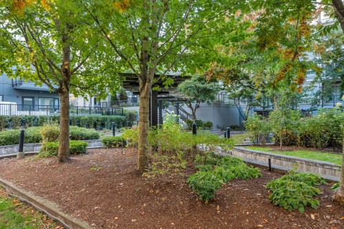 221-13768 108 Avenue, Surrey, BC 