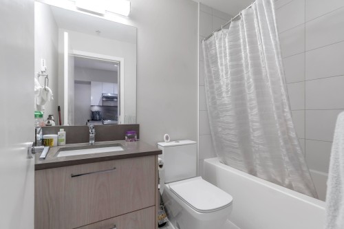 221-13768 108 Avenue, Surrey, BC 