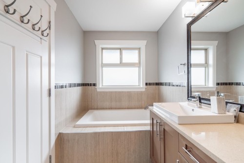 6727 184 Street, Surrey, BC 