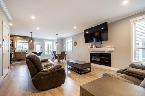 6727 184 Street, Surrey, BC 