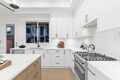 102-16621 18 Avenue, Surrey, BC 