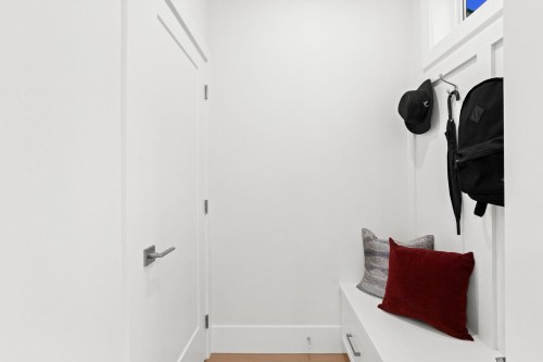 102-16621 18 Avenue, Surrey, BC 