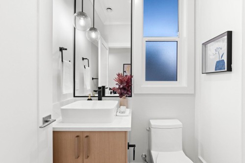 102-16621 18 Avenue, Surrey, BC 