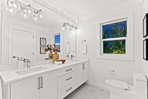 102-16621 18 Avenue, Surrey, BC 