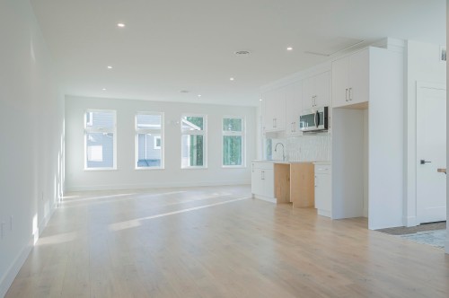 6-12770 105 Avenue, Surrey, BC 