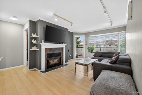 307-2958 Trethewey Street, Abbotsford, BC 