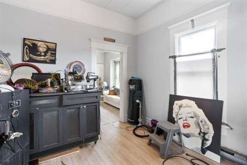 34595 2 Avenue, Abbotsford, BC 