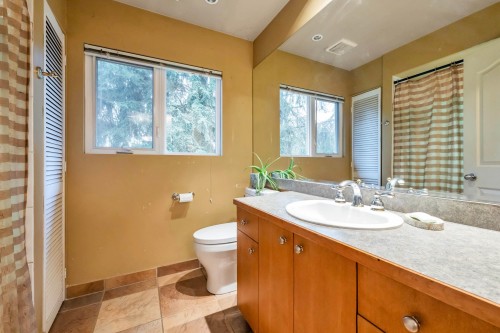 18963 84 Avenue, Surrey, BC 