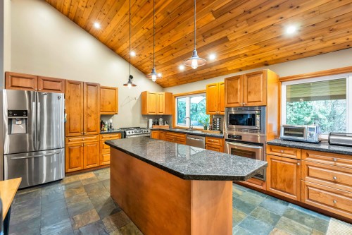 18963 84 Avenue, Surrey, BC 