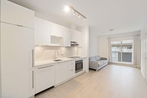 410-13678 Grosvenor Road, Surrey, BC 