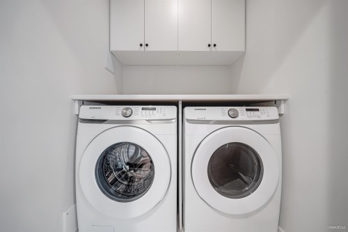 10-17557 100 Avenue, Surrey, BC 