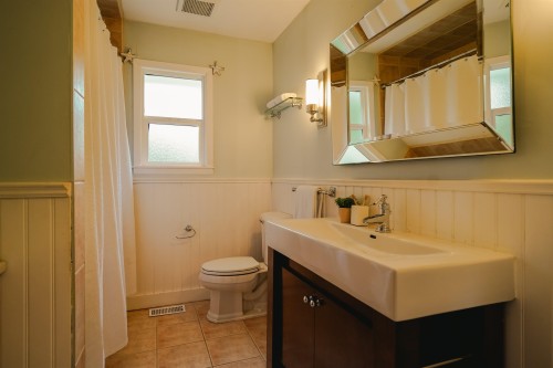 12469 23 Avenue, Surrey, BC 