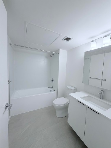 1001-10333 133 St., Surrey, BC 