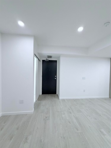 1001-10333 133 St., Surrey, BC 