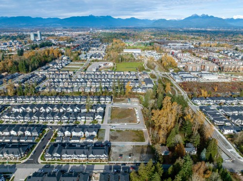 Lt.7-20545 76 Avenue, Langley, BC 