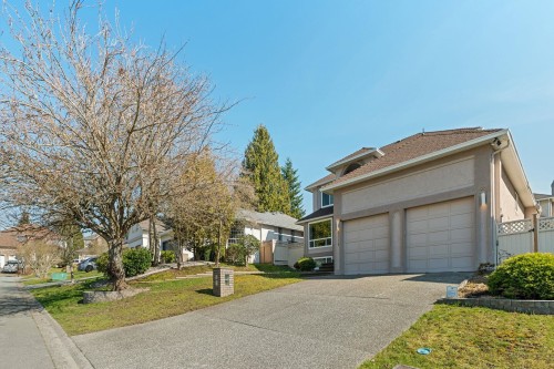 Garden Level-8118 153A Street, Surrey, BC 