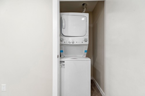 Garden Level-8118 153A Street, Surrey, BC 