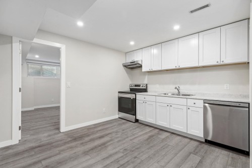 Garden Level-8118 153A Street, Surrey, BC 