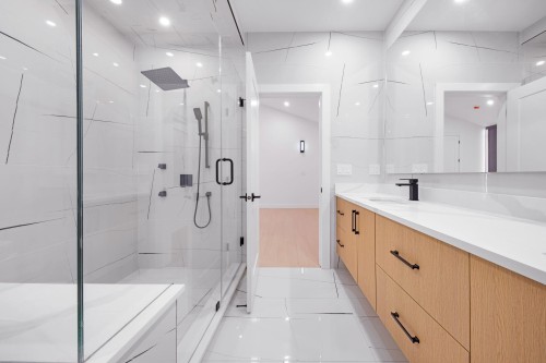 14779 68A Avenue, Surrey, BC 