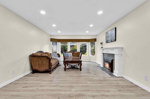 11142 85A Avenue, Delta, BC 