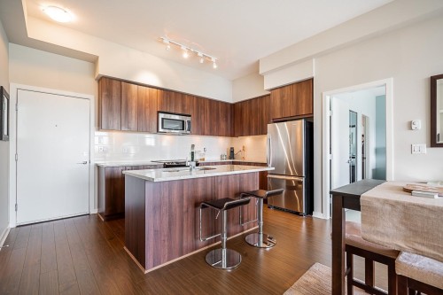 402-6450 194 Street, Surrey, BC 