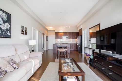 402-6450 194 Street, Surrey, BC 