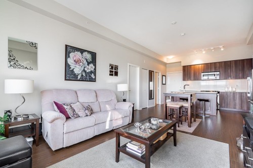 402-6450 194 Street, Surrey, BC 