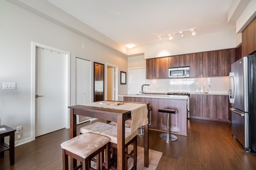 402-6450 194 Street, Surrey, BC 