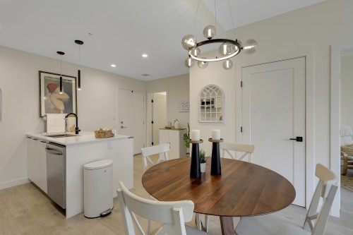 602-8379 201 Street  Langley, BC V2Y 3S6