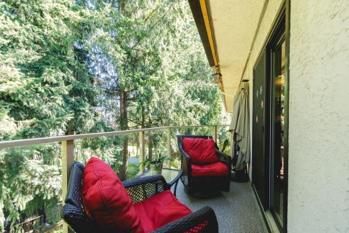 715-1350 Vidal Street, White Rock, BC 